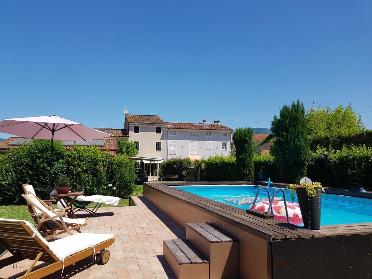 Il Casale Apartment Лука Екстериор снимка