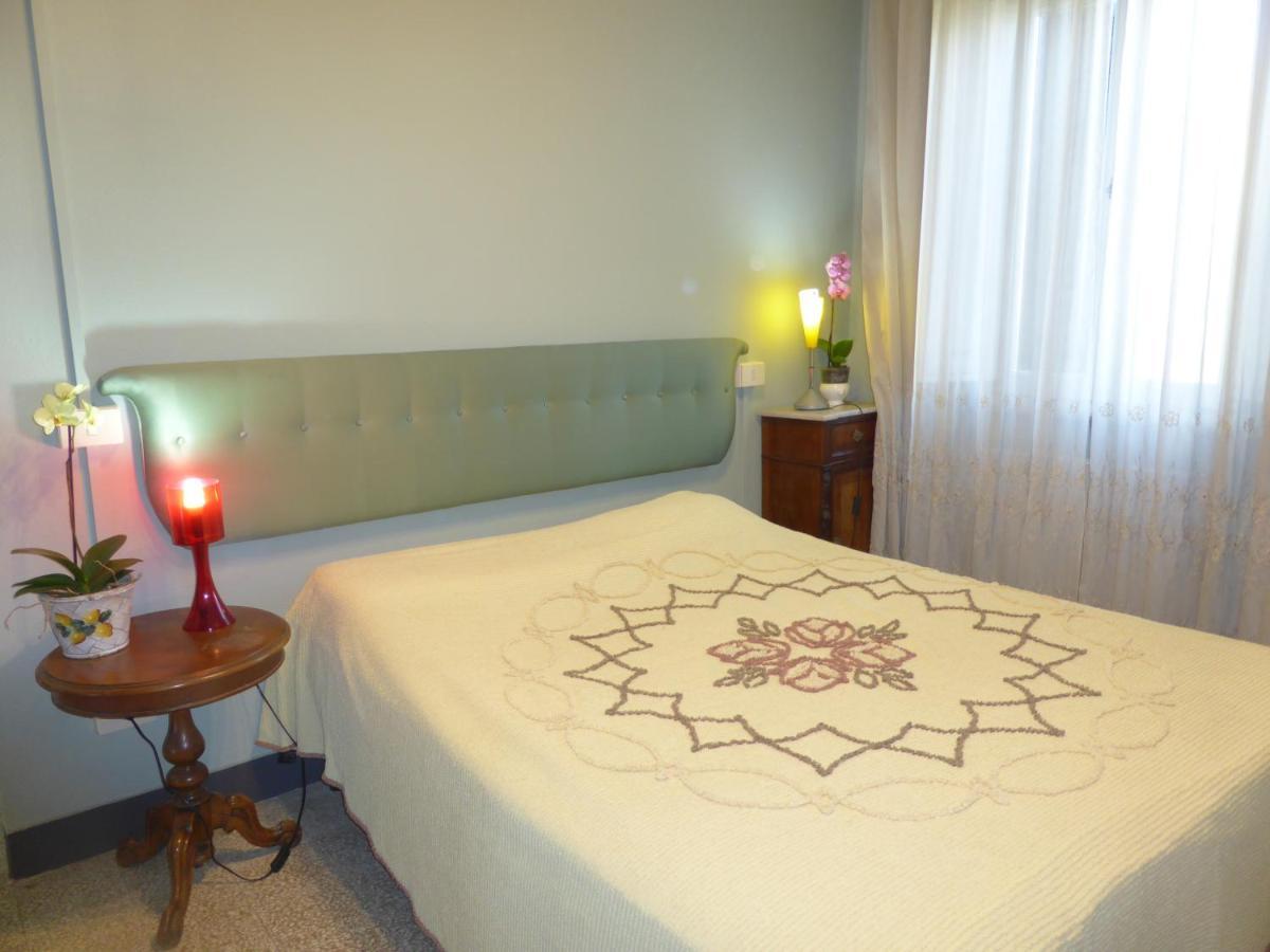 Il Casale Apartment Лука Екстериор снимка